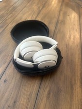 Beats by Dr Dre Solo Pro MRJ72PA/A アイボリー Beats by Dr. Dre Solo Pro Wireless On Ear Headphones - Ivory