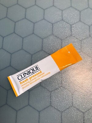 Clinique Fresh Pressed Renewing Powder Cleanser with Pure Vitamin C 0.01oz / 5g