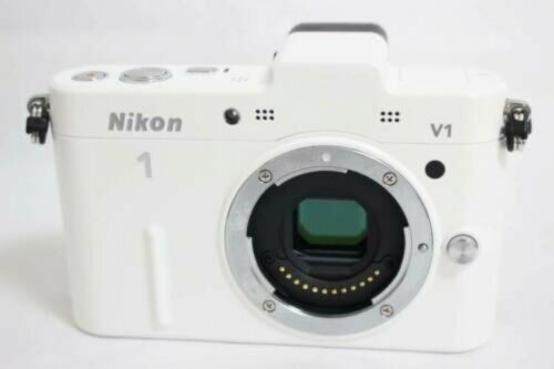 Nikon 1 V1 digital camera *white bundled w. original accessories - Afbeelding 1 van 7