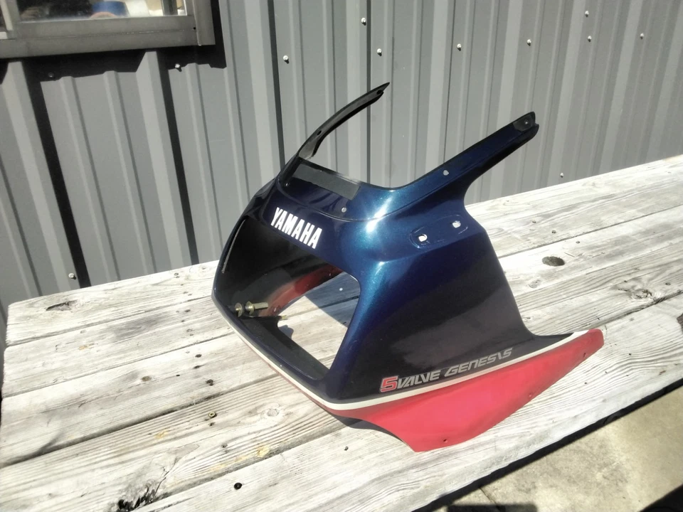 1985-1986 Yamaha FZ 750 Genesis Front Cowling Headlight Fairing FZ750 Genesis  - Image 2 of 4