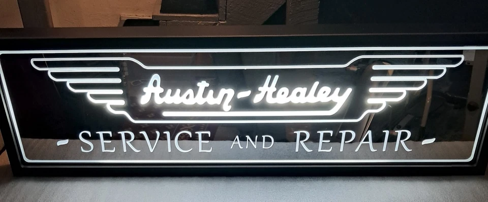 AUSTIN HEALEY SERVICE AND REPAIR MIRRORED WHITE LED LIGHTED SIGN - Image 2 of 4