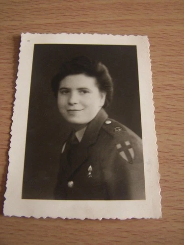 WW2 Military Woman in Uniform Vintage Photo Betty 1945