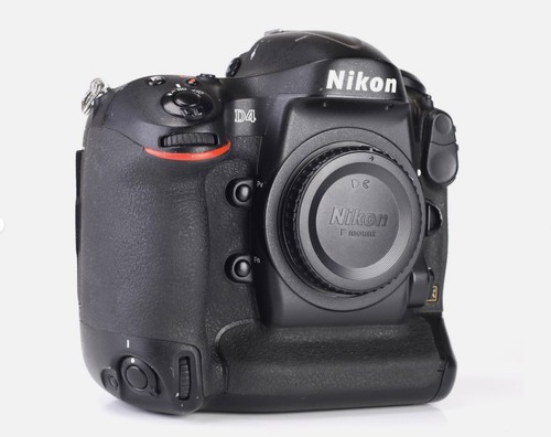 Nikon D4 Camera Body Shutter 120 K Boxed Battery & Charger - Picture 6 of 10