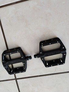 Redline platform bike pedals ,9/16
