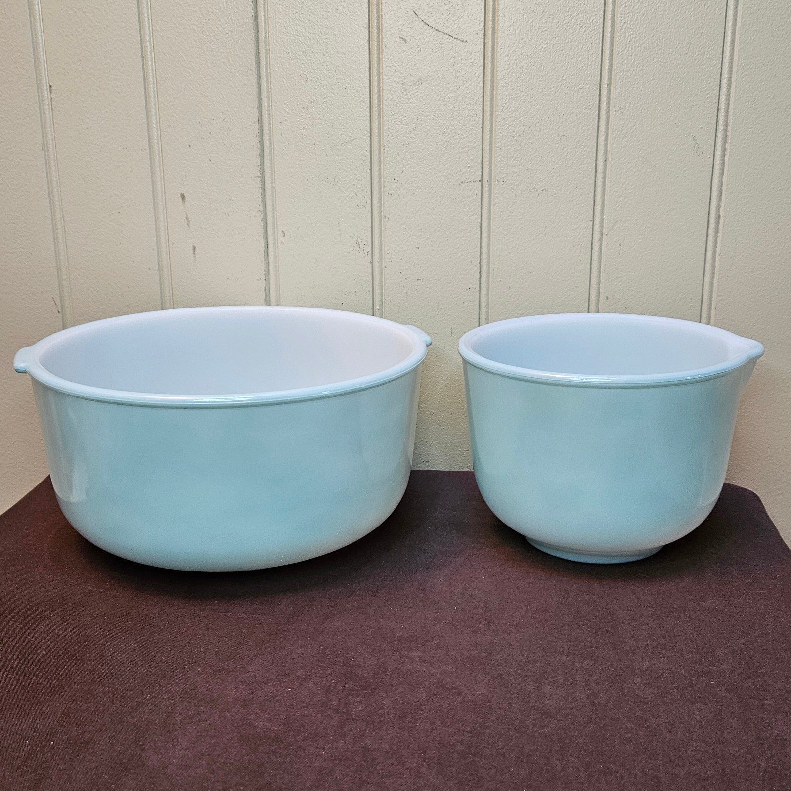 Vtg Glasbake 19CJ & 20CJ Aqua Blue Mixing Bowl Set of 2 Sunbeam Mixmaster Mixer