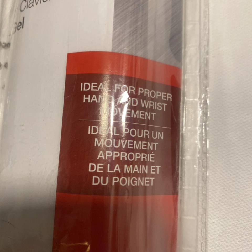 New In Package  Staples Gel Keyboard Wrist Rest 18.6 in x 2.8 in x 0.91 Black - Image 4 of 4