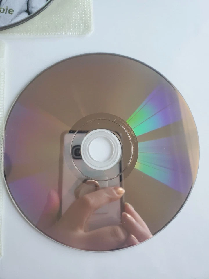 Weeds Season Three Disc Only Loose DVD TV Series Lionsgate - Image 2 of 4