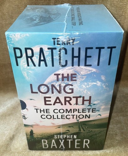 TERRY PRATCHETT STEPHEN BAXTER THE LONG EARTH COMPLETE COLLECTION 5 BOOK BOX SET - Imagen 4 de 8