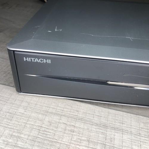 Hitachi AVC08U Audio Video Center/Digital TV Tuner - Afbeelding 4 van 7