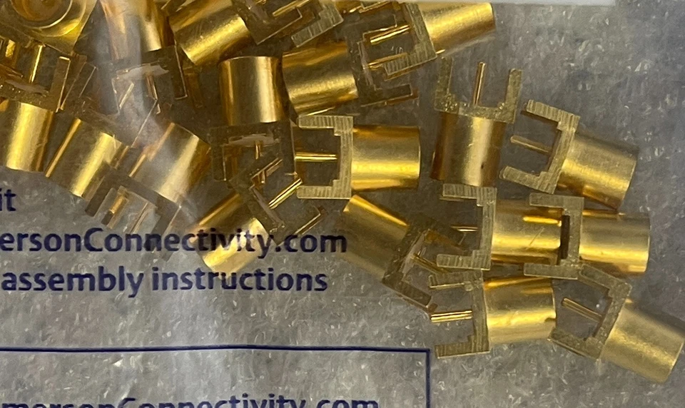 New Lot of 25x Emerson MCX 75 OHM Vertical PC Mount Jack Emerson 133-8701-211 - Image 2 of 2