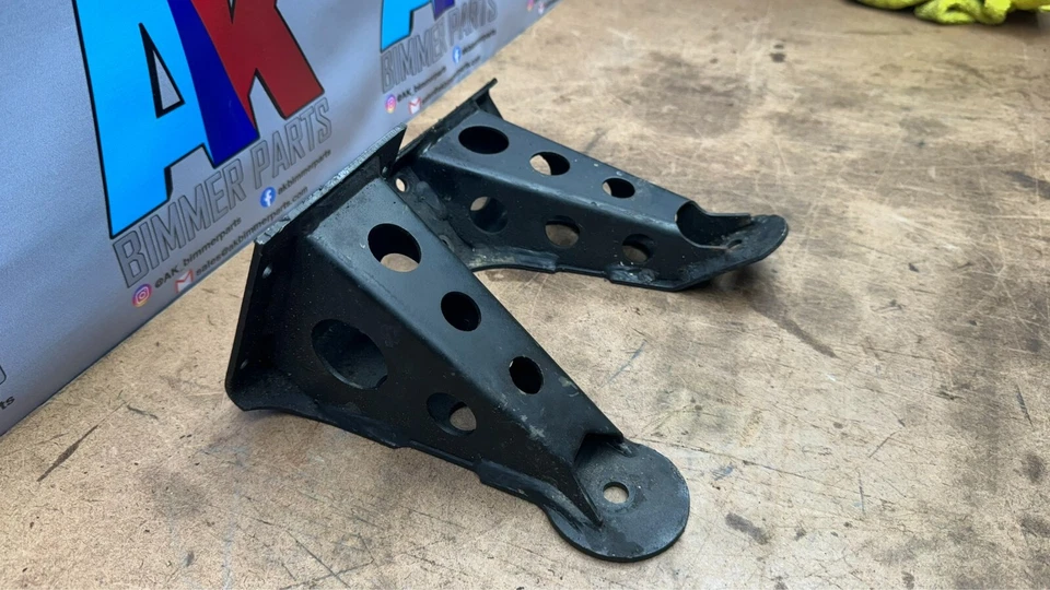 Soporte de brazo de montaje del motor BMW E30 M20 325i 325is 325e 318i 318is Foto 2 de 4