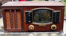 Zenith 7S634 Tube Radio from 1940's - Working