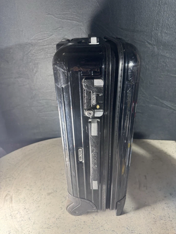 RIMOWA Salsa S Trolley Cabin Trolley Valigia Nero 2 Ruote (7023) - Immagine 4 di 4