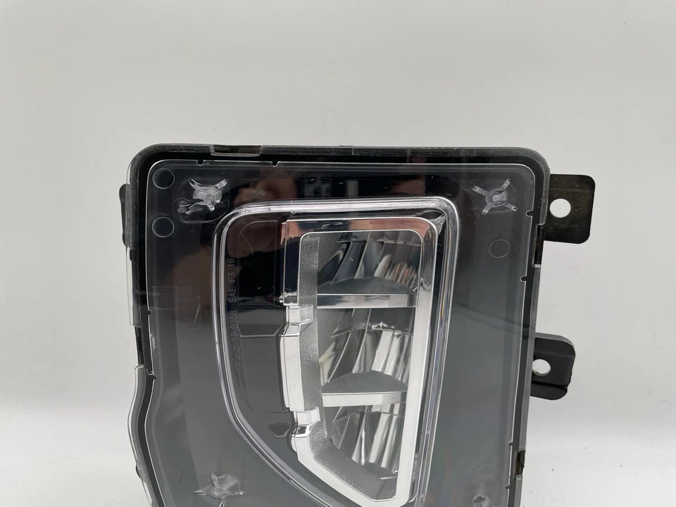 For 2016 2017 2018 CHEVROLET SILVERADO 1500 DRIVER SIDE LED FOG LIGHT LAMP TYC - Image 2 of 4