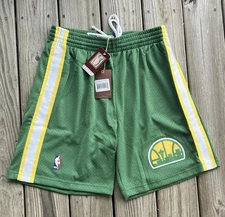 Men’s Mitchell & Ness NBA Swingman Shorts Seattle Supersonics 94-95 Green Large