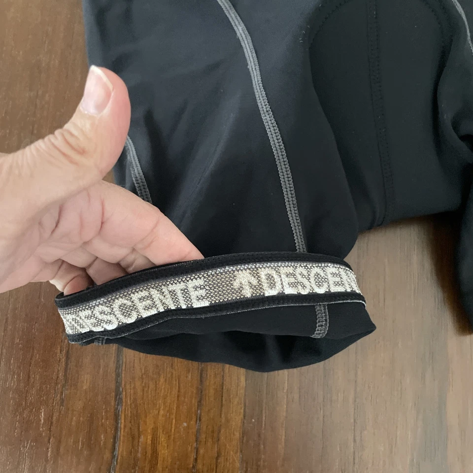 Pantalones cortos de ciclismo acolchados para mujer Descente talla mediana Foto 3 de 4