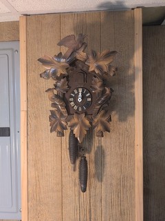 Vtg. working Germany Cuckoo Clock "HECO" Henry Coehler 1 Day Missing Hand