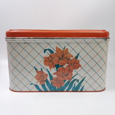 VTG Tin Red Amaryllis Floral Checkered Plaid Lidded Bread Storage Picnic Box
