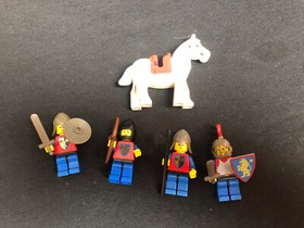 Lego 6061 Siege Tower Castle &rarr; Crusader's Lion Knights Knights Knights from 1984