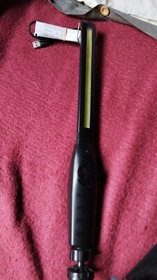 Mechanikerlampe oder Bastler mit Magneten
