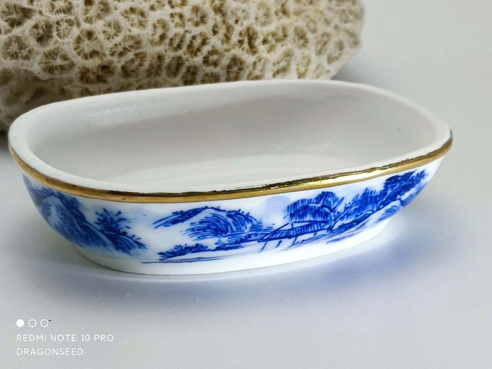 Hand Painted Blue and White Porcelain Bird Bath / Sand Tub for Bamboo Cage