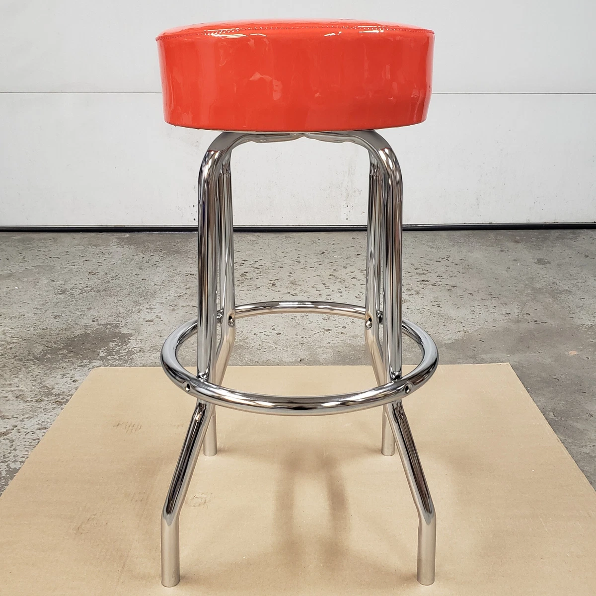 Snap on Tools OEM Shop Bar Stool SSX22P161 Counter Height 360 Swivel Foot Bar