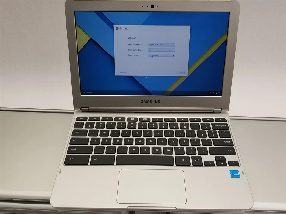 Samsung Chromebook 303C 11.6" 1.7GHz 2GB 16GB Chrome OS XE303C12-A01US Lot 16 - Image 3 of 4
