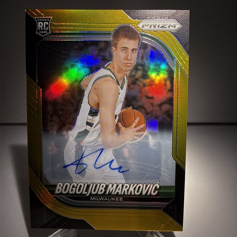 2025-26 Prizm Bogoljub Markovic True Gold Auto 9/10 RC BUCKS