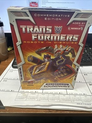 Transformers Robots in Disguise SOUNDWAVE Action Figure Toys R Us Exclusive 2006
