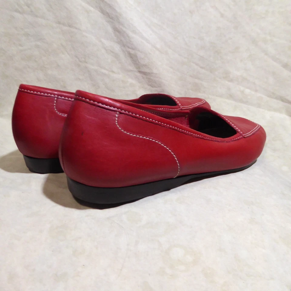 🩰 Lápiz labial plano sin cordones Enzo Angiolini 8,5 M cuero rojo; detalles cosidos Foto 4 de 4