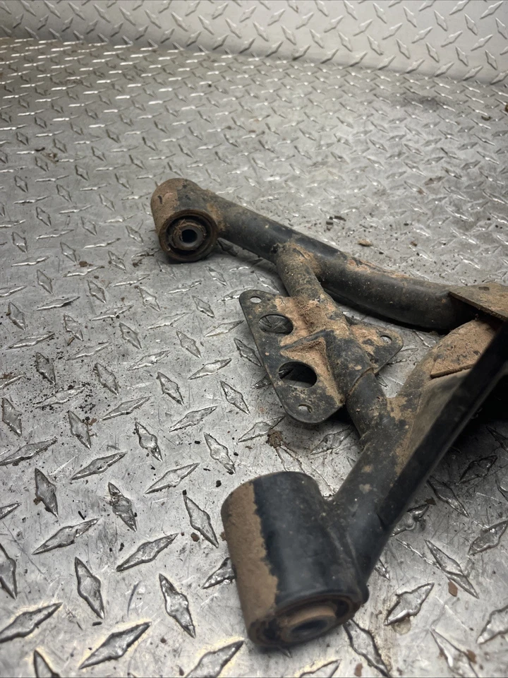 Brazo inferior izquierdo 99 Kawasaki Prairie Klv300 A 4x4 Foto 3 de 4