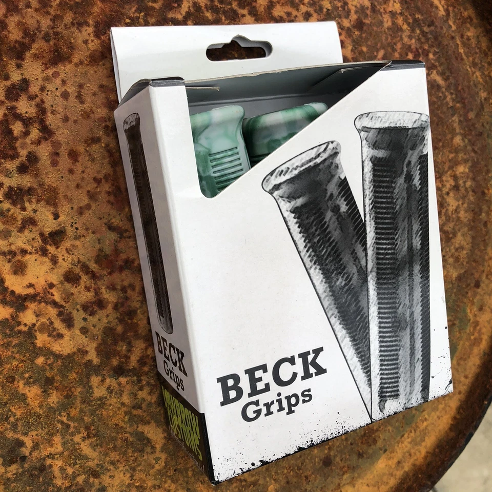 Empuñaduras BECK LOWBROW CUSTOMS MÁRMOL BLANCO Y JADE 7/8"" Honda Yamaha BSA Triumph Foto 2 de 4