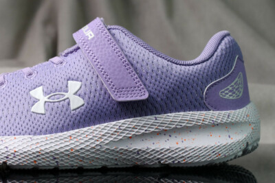 UNDER ARMOUR CHARGED PURSUIT v2 shoes for girls NEW & AUTHENTIC, US size KIDS 11