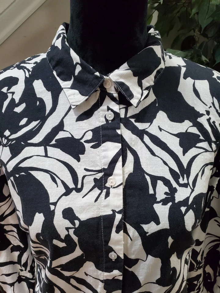 Camisa para mujer East 5th blanca y negra con cuello de algodón manga larga con botones 2XL Foto 3 de 4