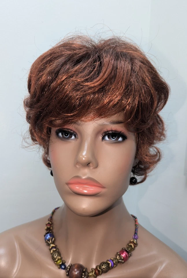 Peruca Fashion Sintética Bangs Flip Back Base Marrom Escuro #2, Ponta Cobre Vermelho #130 - Imagem 3 de 4