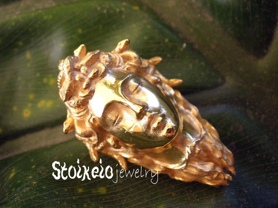 Collar de Diosa Medusa Oro, Chapado en Oro Amarillo Medusa Plata de Ley 925  Foto 3 de 4