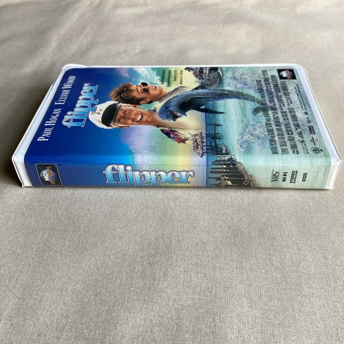 Flipper (VHS 1996) Dolphin Family Adventure Movie Elijah Wood Paul Hogan C Field - Picture 4 of 10
