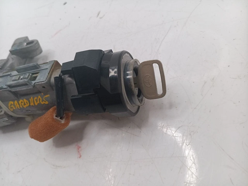 Ignition Switch With Housing & Key 2004 05 06 Toyota Tundra - Image 3 of 4