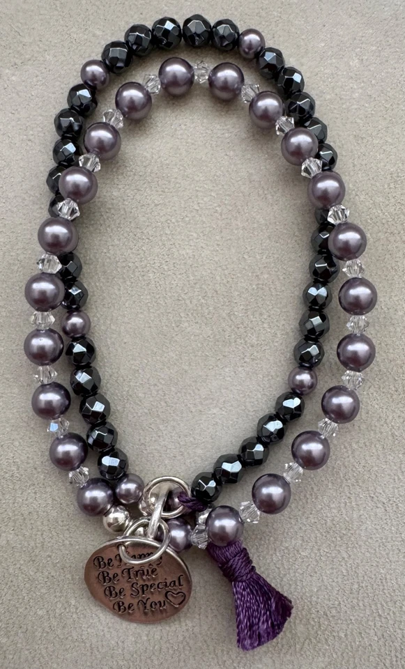 Doppelreihinger Armband aus lila und schwarzen Perlen mit 925 Silber Elementen