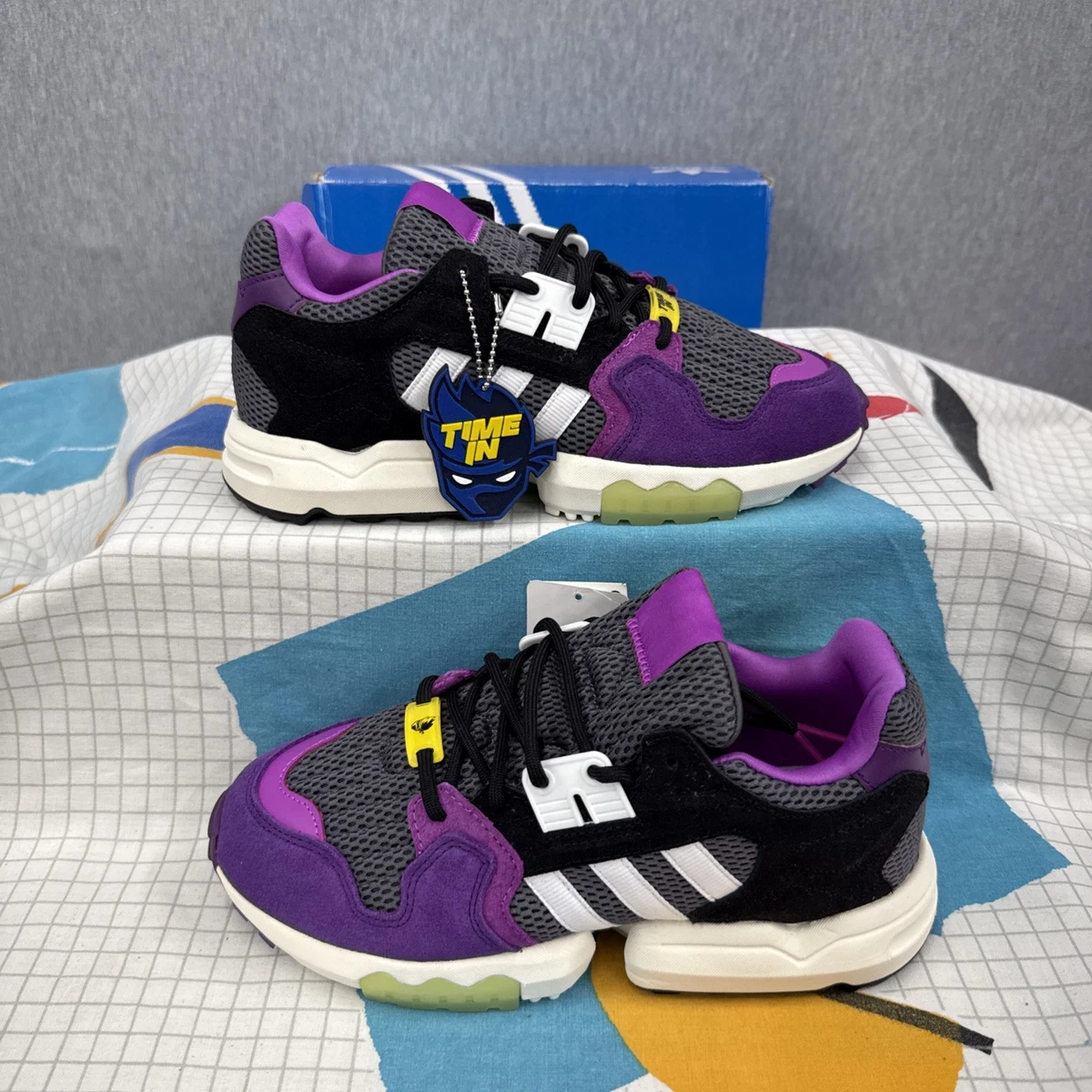Preços baixos em Ninja x adidas ZX Torsion Time In - Grey | eBay