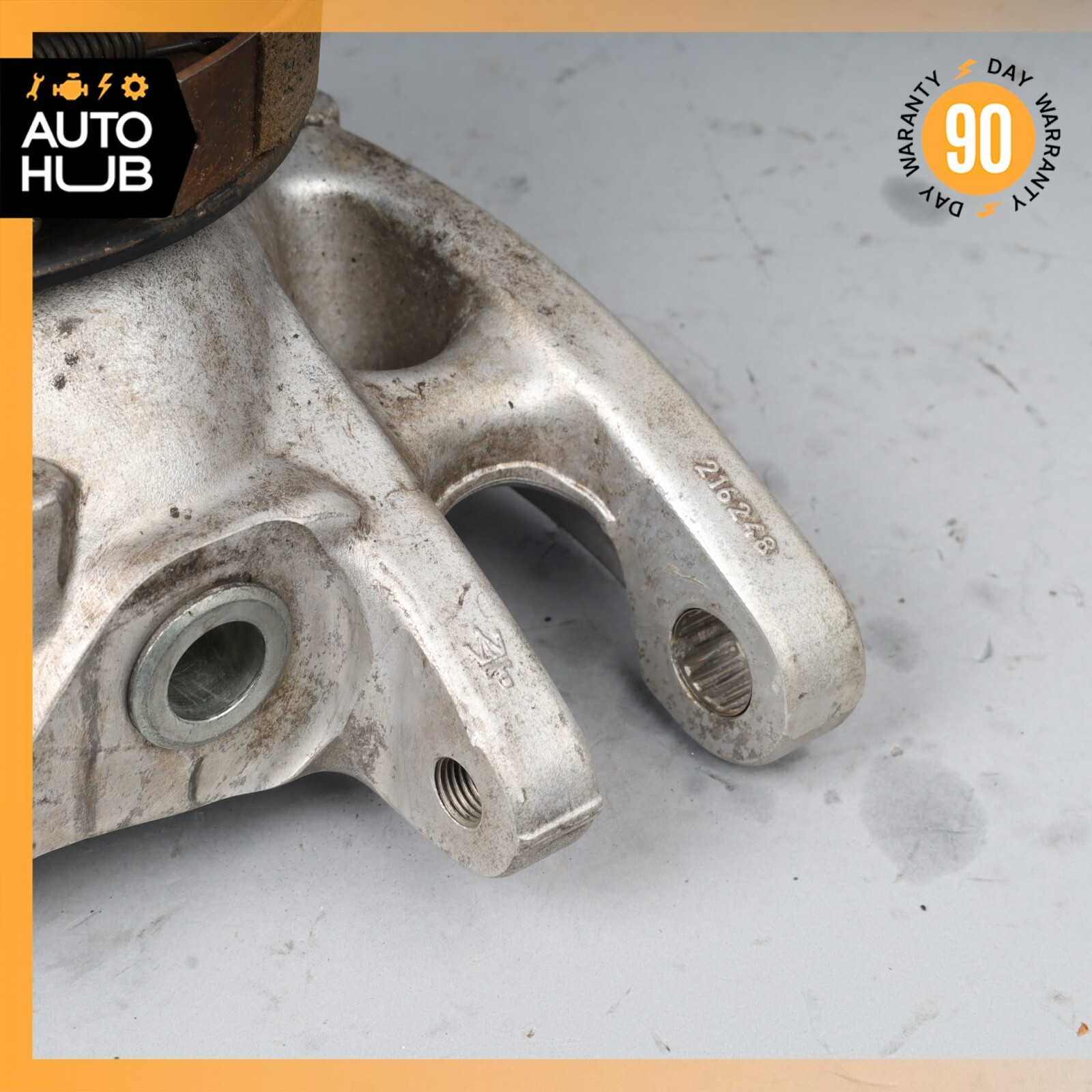 11-19 Maserati GranTurismo M145 Rear Left Side Spindle Knuckle Hub OEM 44k