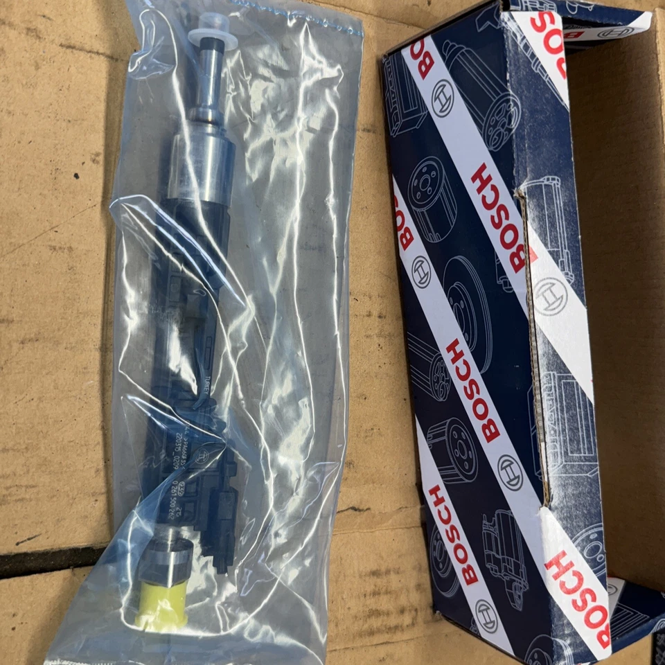 Inyector directo de combustible Bosch OEM 62858 para 12-19 BMW 550i 650i M5 M6 13538627842 Foto 2 de 4