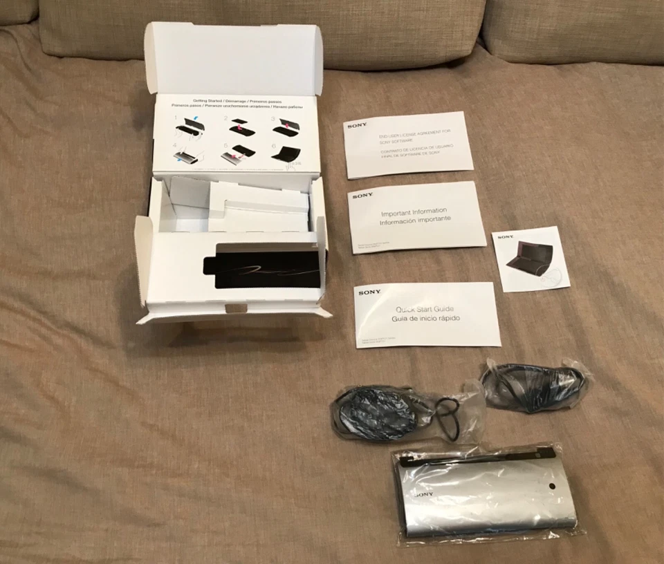 Sony Tablet P 3G+Wi-Fi SGPT211JP/S Tegra 2 Storage 4GB RAM 1GB SIM unlockable - Imagen 3 de 4