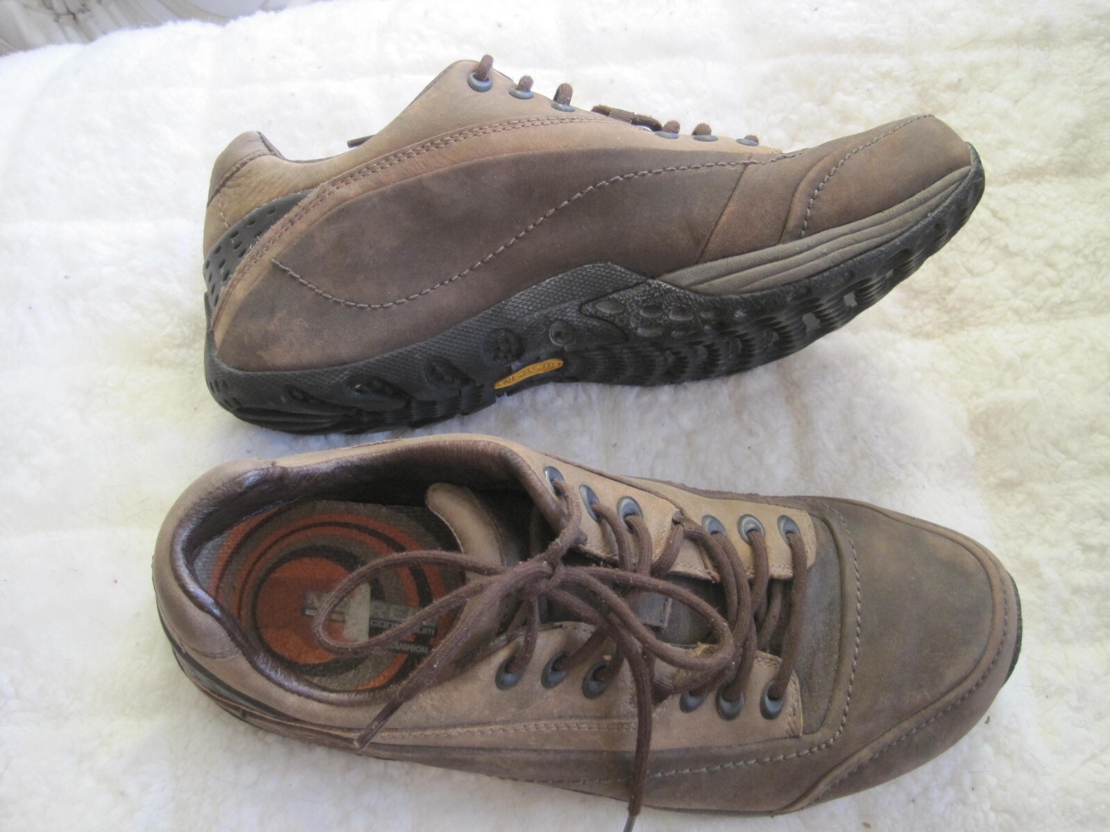 Scarpe da performance Merrell's Element in pelle marrone scuro taglia 8.