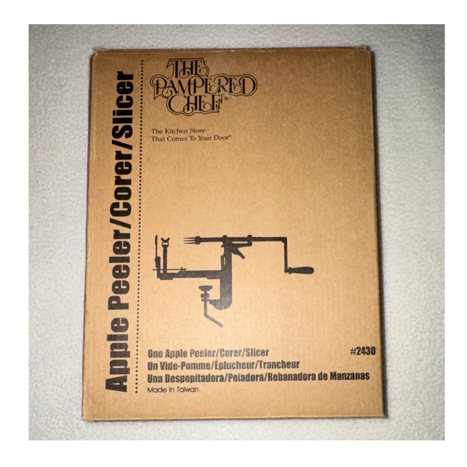 New in Box The Pampered Chef Apple Peeler/Corer/Slicer #2430 Made in USA
Opens in a new window or ta