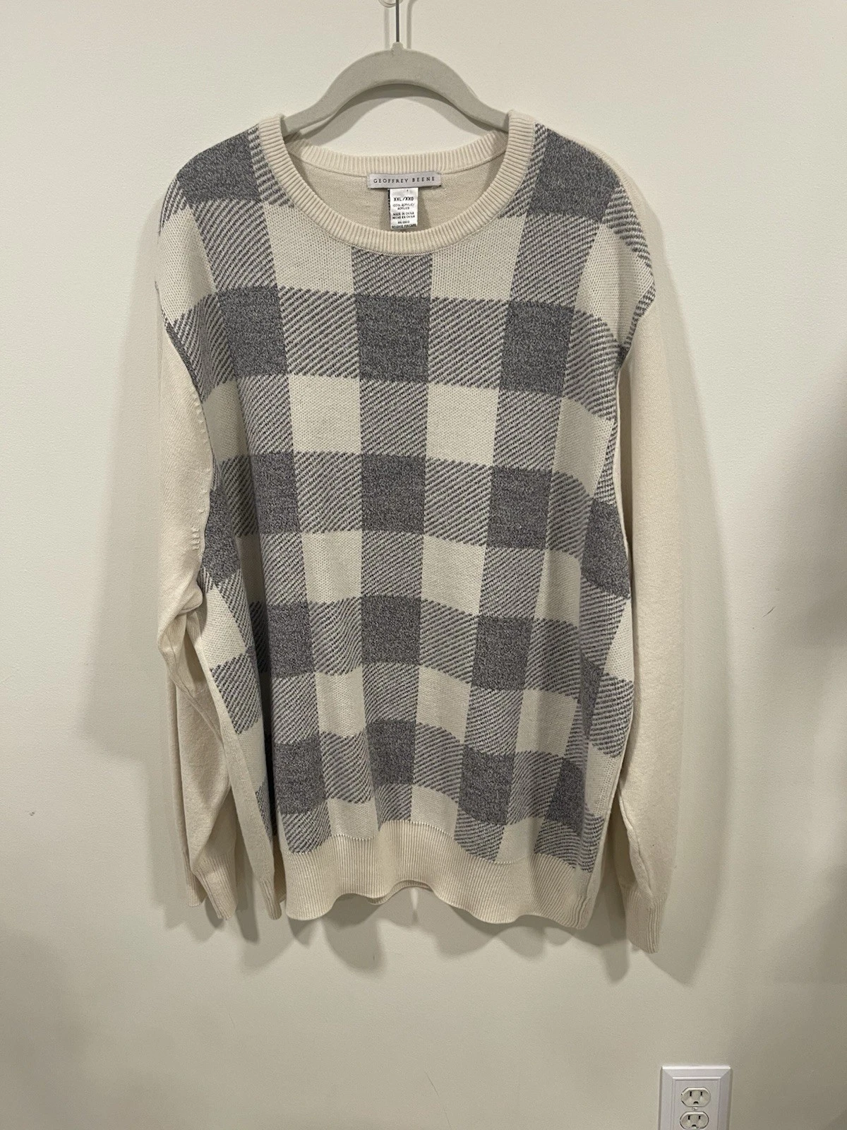 Jeffrey Bean Buffalo Check Sweater ￼