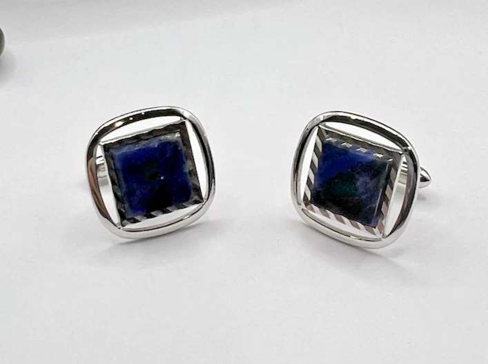 Gemelos grabados vintage de lapislázuli piedra azul oscuro y tono plateado Foto 2 de 4