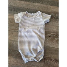 Quincy Mae Striped Bodysuit Short Sleeve Neutral Baby Shirt 18-24 Months #9
