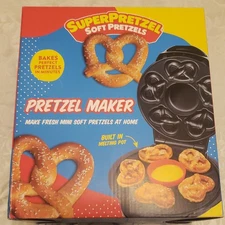 SUPER PRETZEL Soft Pretzels MAKER With Cheese Warmer NEW