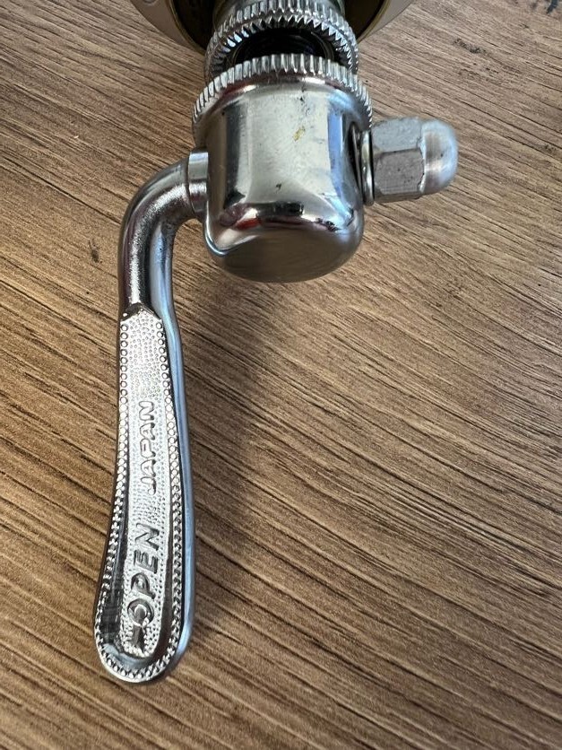 Shimano NOS Dura Ace Rear Hub 28H a 1st Generation a With Quick